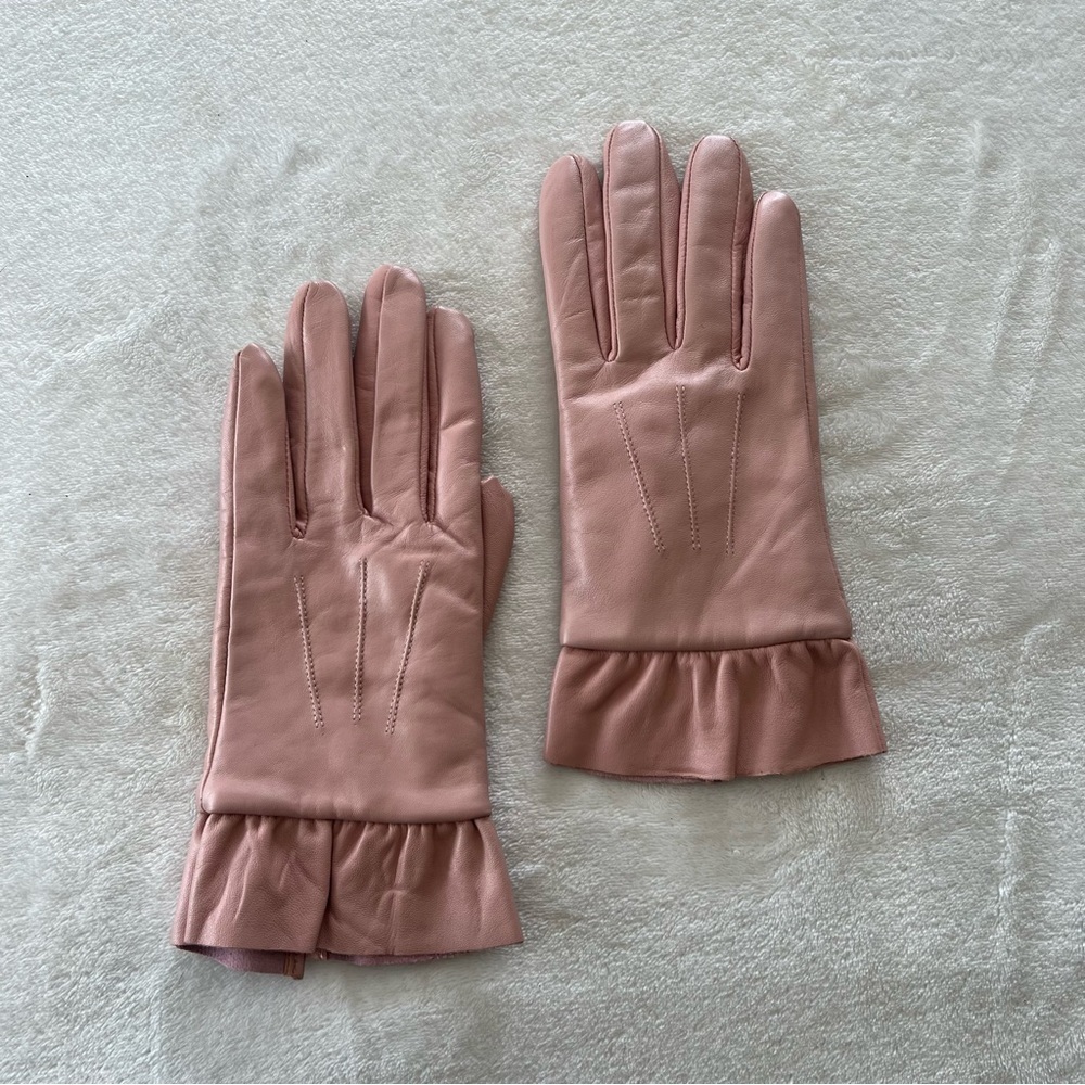PASTEL Pink Flared Cuff Leather Gloves - Picture 2 of 5